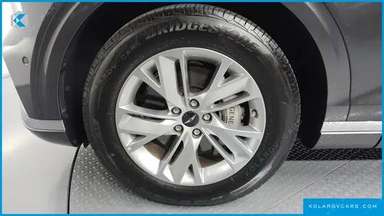 GENESIS GV70 2.5T GASOLINE 2WD