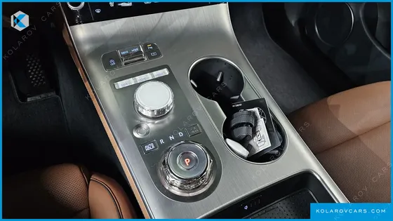 GENESIS GV70 2.5T GASOLINE 2WD