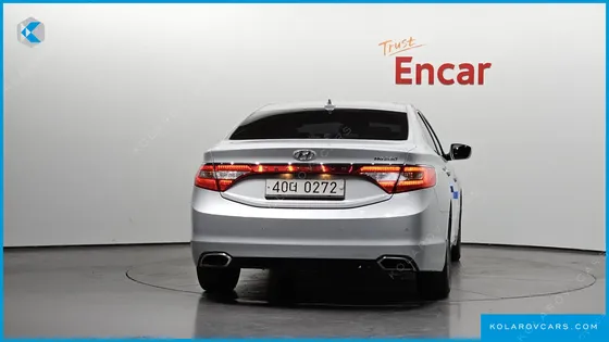 HYUNDAI GRANDEUR HG240 MODERN