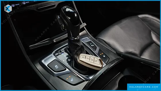 HYUNDAI GRANDEUR HG240 MODERN