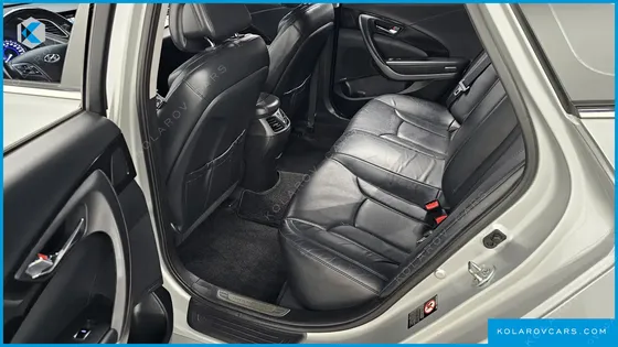 HYUNDAI GRANDEUR HG240 MODERN