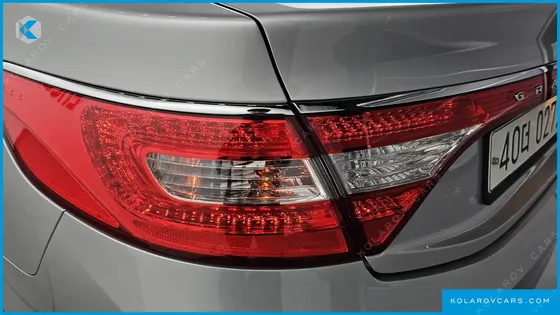 HYUNDAI GRANDEUR HG240 MODERN