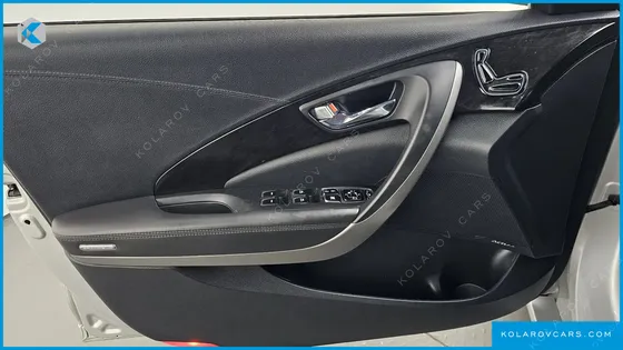 HYUNDAI GRANDEUR HG240 MODERN
