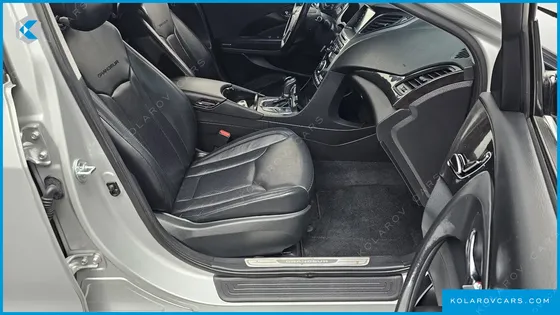 HYUNDAI GRANDEUR HG240 MODERN