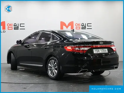 HYUNDAI GRANDEUR HG240 MODERN