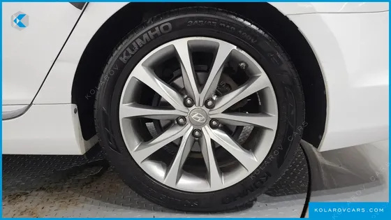 HYUNDAI GRANDEUR HG300 EXCLUSIVE