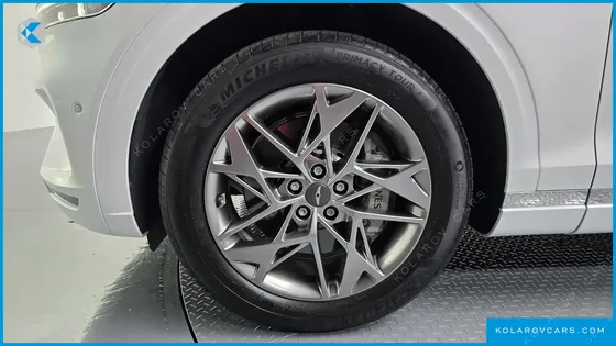 GENESIS GV70 2.5T GASOLINE 2WD