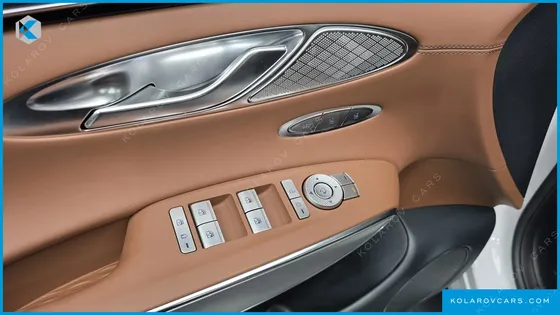 GENESIS GV70 2.5T GASOLINE 2WD