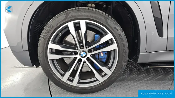 BMW X6 M50D