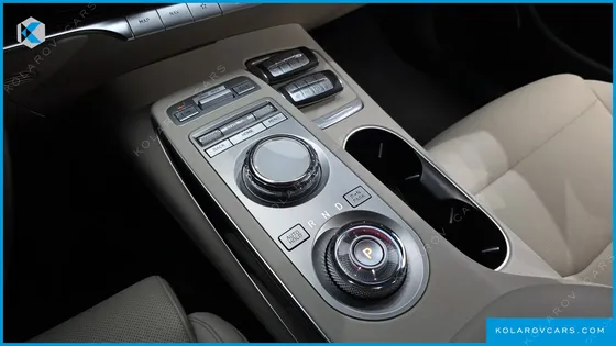 GENESIS GV70 2.5T GASOLINE 2WD