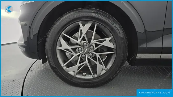 GENESIS GV70 2.5T GASOLINE 2WD