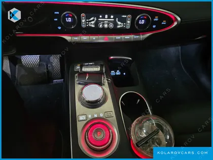 GENESIS GV70 2.5T GASOLINE 2WD