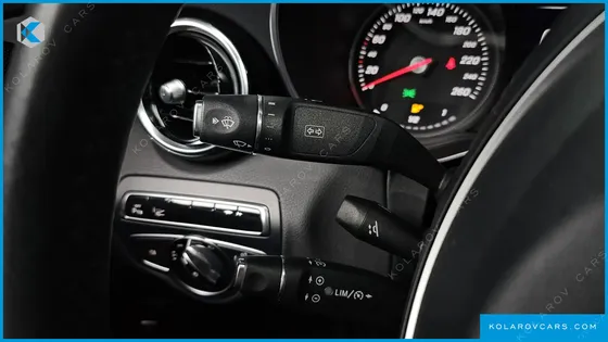 MERCEDES C-CLASS C220 D AVANTGARDE