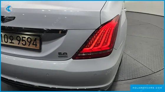 GENESIS EQ900 5.0 GDI AWD