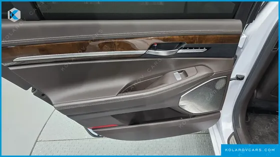 GENESIS EQ900 5.0 GDI AWD