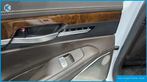 GENESIS EQ900 5.0 GDI AWD