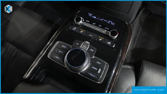 GENESIS EQ900 3.8 GDI AWD