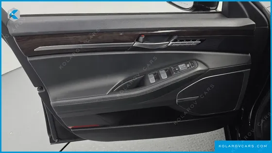 GENESIS EQ900 3.8 GDI AWD