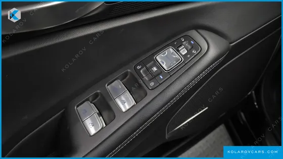 GENESIS EQ900 3.8 GDI AWD
