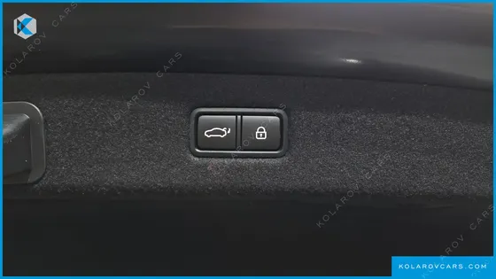 GENESIS EQ900 3.8 GDI AWD
