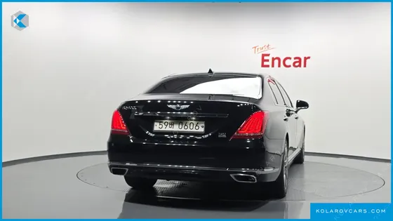 GENESIS EQ900 5.0 GDI AWD LIMOUSINE