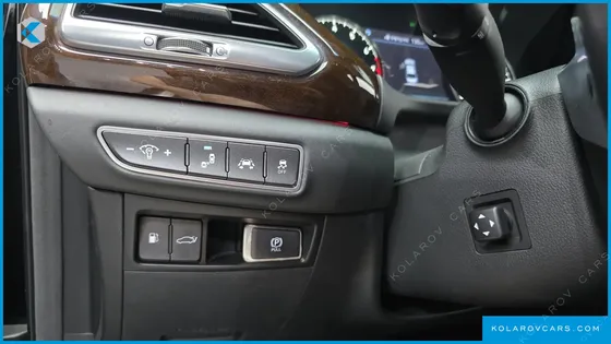 GENESIS EQ900 5.0 GDI AWD LIMOUSINE
