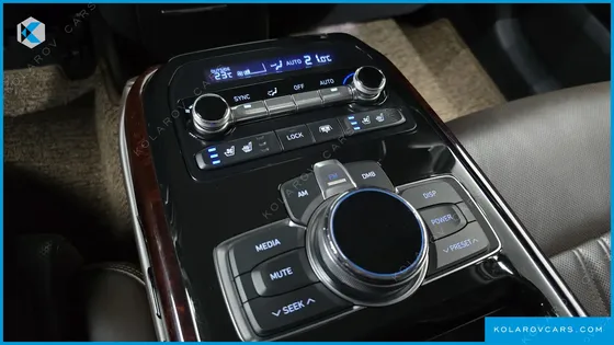 GENESIS EQ900 3.8 GDI AWD