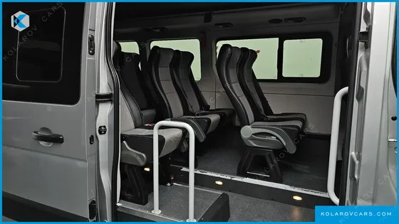 RENAULT KOREA MASTER 2.3 15-SEATER