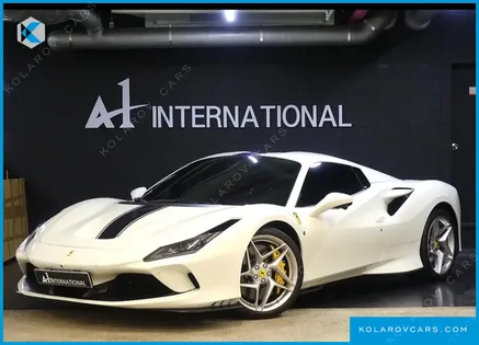 FERRARI F8 3.9 V8