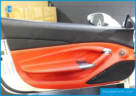 FERRARI F8 3.9 V8