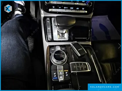 GENESIS EQ900 3.8 GDI AWD