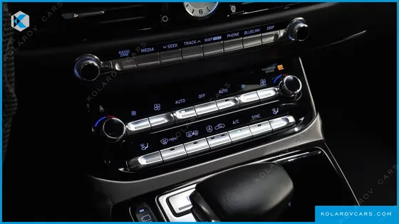 GENESIS EQ900 3.8 GDI AWD