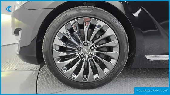 GENESIS EQ900 3.8 GDI AWD