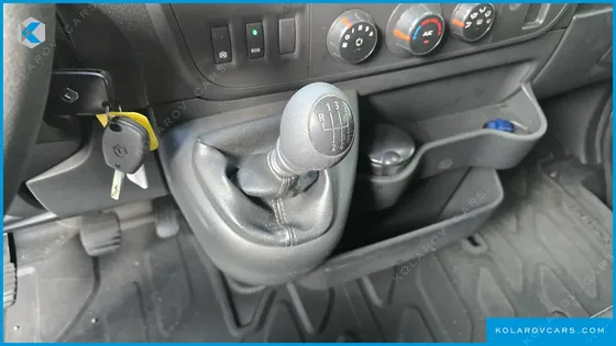 RENAULT KOREA MASTER 2.3 13-SEATER