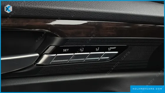 GENESIS EQ900 3.8 GDI AWD