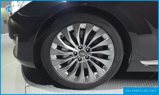 GENESIS EQ900 5.0 GDI AWD