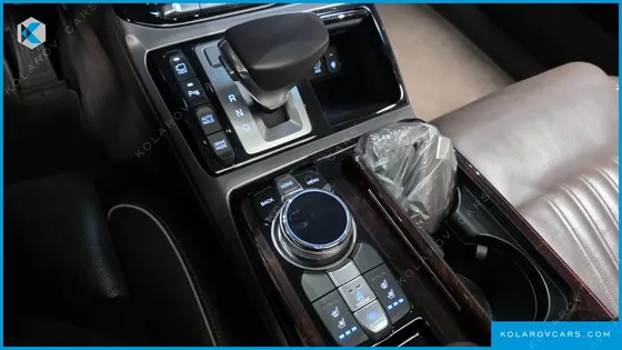 GENESIS EQ900 5.0 GDI AWD