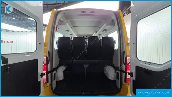 RENAULT KOREA MASTER SCHOOL BUS
