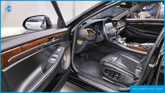 GENESIS EQ900 5.0 GDI AWD LIMOUSINE