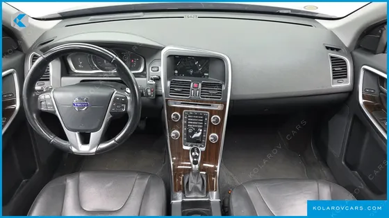 VOLVO XC60 D4