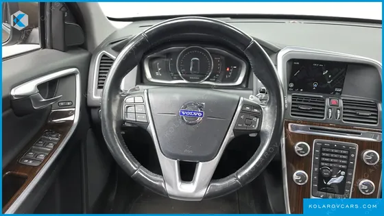 VOLVO XC60 D4