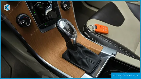 VOLVO XC60 D4