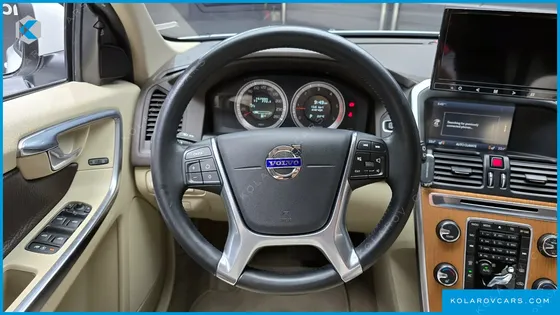 VOLVO XC60 D4