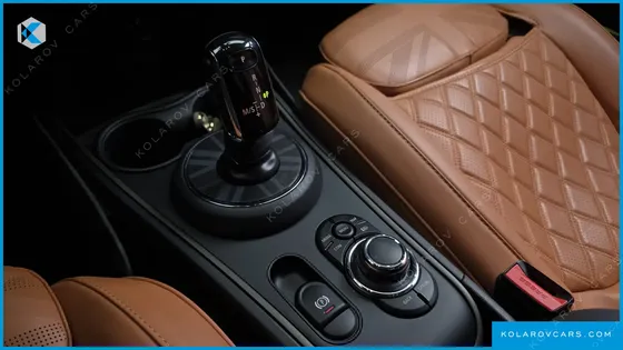 MINI COUNTRYMAN CLASSIC PLUS LAUNCH PACK
