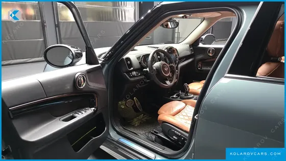 MINI COUNTRYMAN CLASSIC PLUS LAUNCH PACK