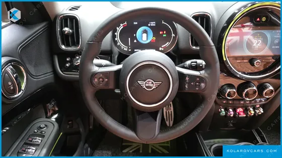 MINI COUNTRYMAN CLASSIC PLUS LAUNCH PACK