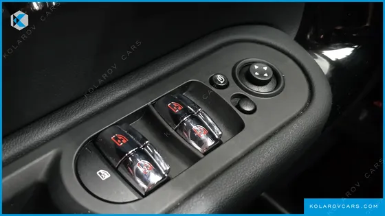 MINI COUNTRYMAN CLASSIC PLUS LAUNCH PACK