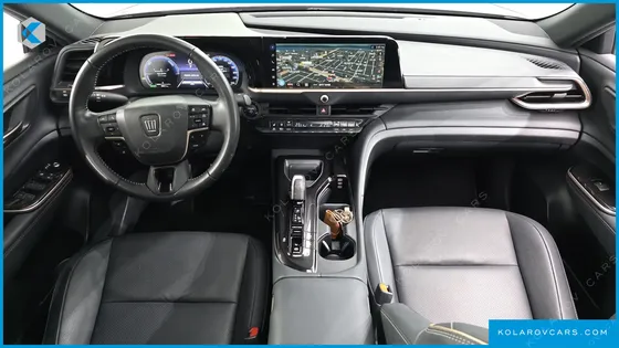 TOYOTA CROWN 2.5 4WD HYBRID