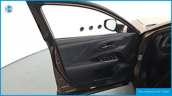 TOYOTA CROWN 2.5 4WD HYBRID
