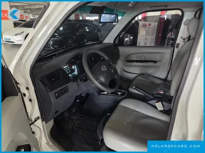 XINYUAN E-T VAN 4 SEATER